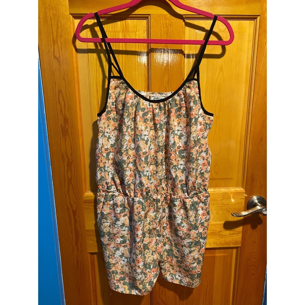 “Charlotte Russe” Floral Romper with Pockets